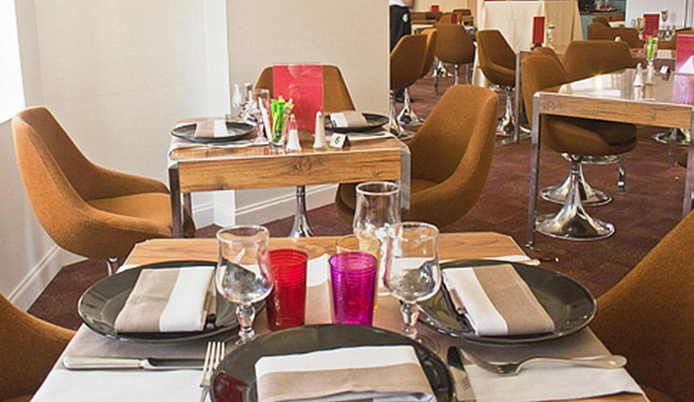 Logis Hotel De France Restaurant Le Lucullus Монморійон Екстер'єр фото